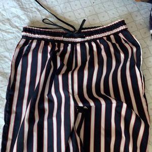 Straight leg, light weight pants